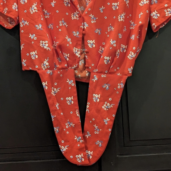Forever 21 Red Floral Button Down Blouse - Picture 5 of 5